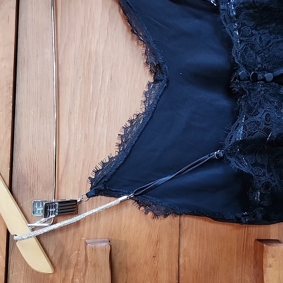 NWT Victoria's Secret: Lace-Back Cami w/ sparkle straps, Black, Small - Picture 5 of 11